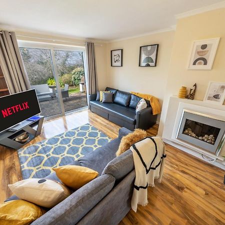 Pierocks Carver Entire House, Hot Tub & Wifi High Wycombe Eksteriør billede
