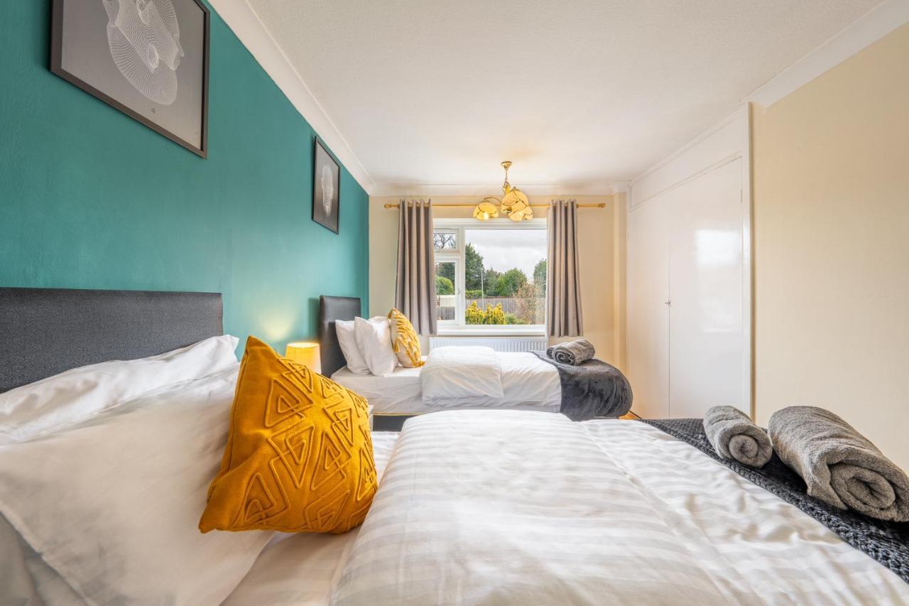 Pierocks Carver Entire House, Hot Tub & Wifi High Wycombe Eksteriør billede