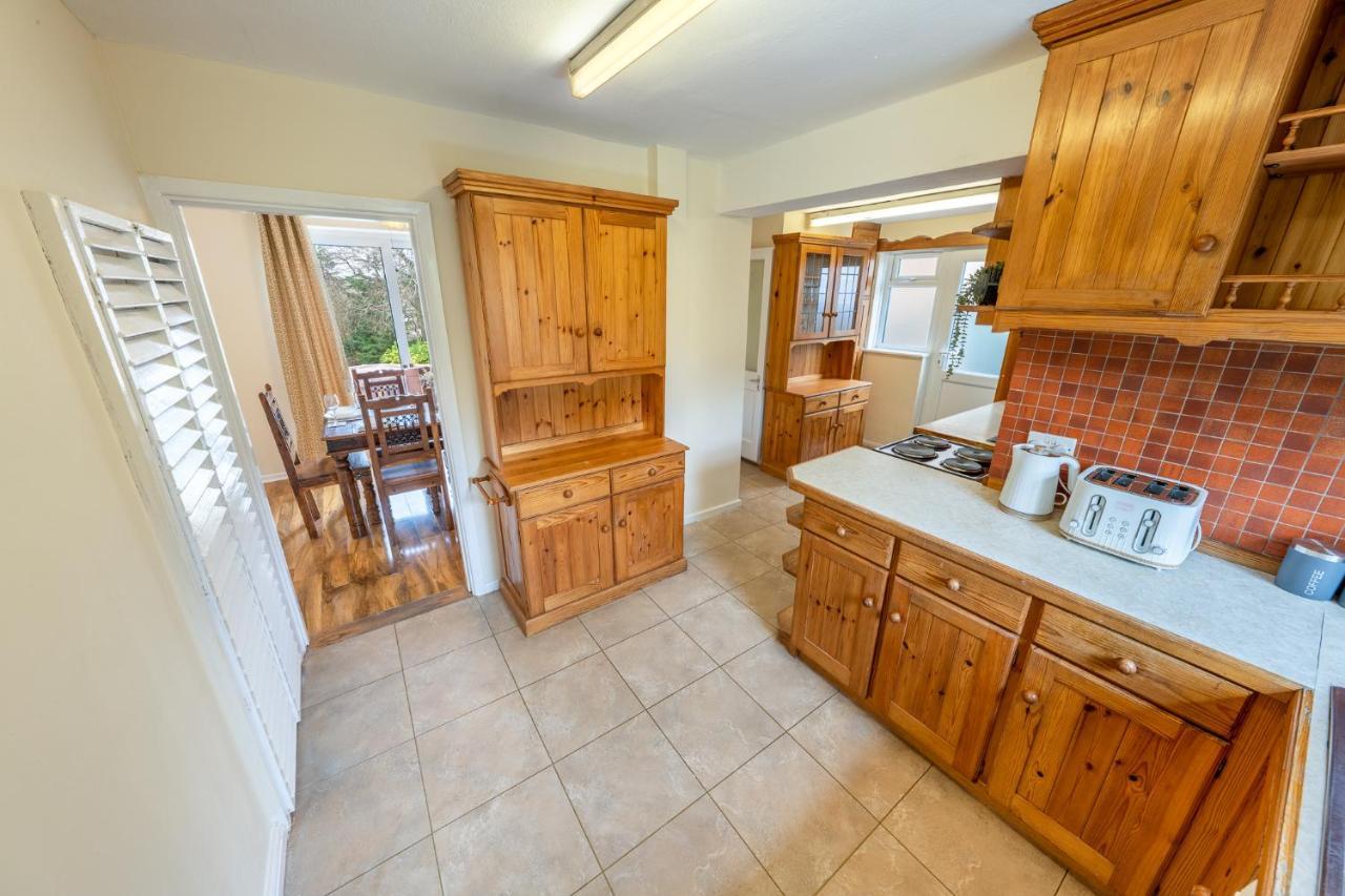 Pierocks Carver Entire House, Hot Tub & Wifi High Wycombe Eksteriør billede